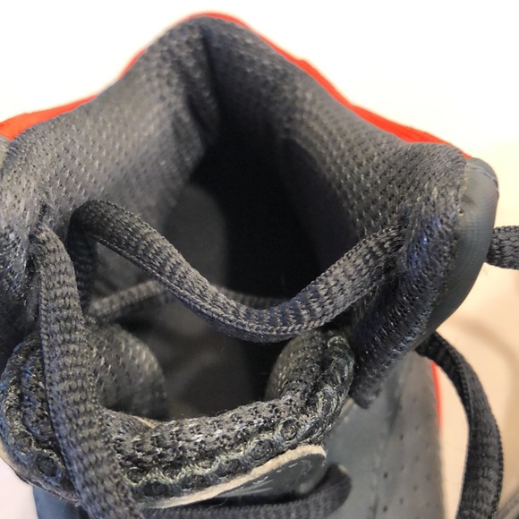 Under Armour girls basketball shoes - Picture 6 of 6